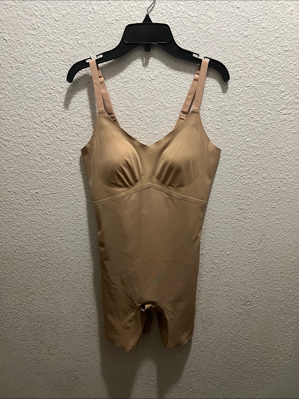 Honeylove Nude Full-Body Shaper Bodysuit with Built-In Cups